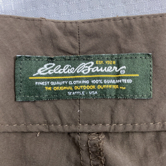 Eddie‎ Bauer Shorts Womens Plus Size 24W Brown Nylon Outdoors Gorpcore Pockets - Picture 5 of 7
